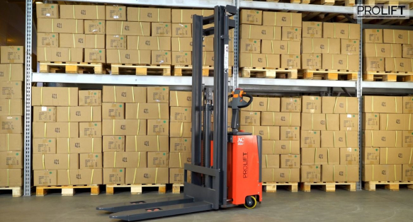 самоходный штабелер PROLIFT